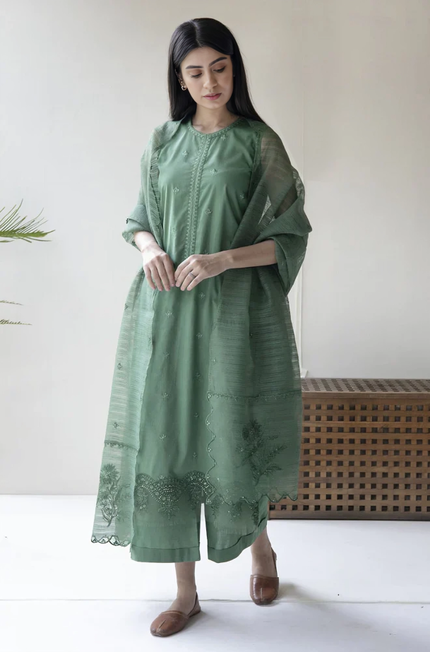 DA732-SUMMER 3PC Lawn Embroidered Shirt With Organza Embroidered Dupatta