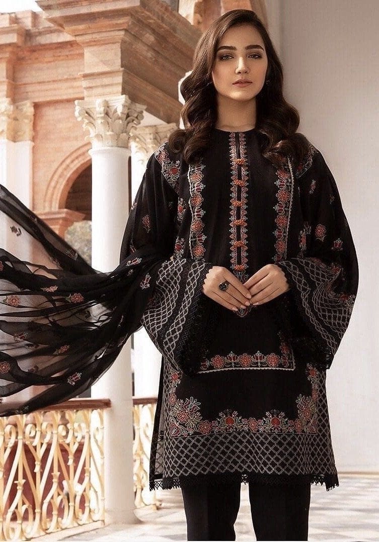 DA020-BAREEZE 3PC LAWN EMBROIDERED DRESS WITH CHIFFON EMBROIDERED DUPATTA